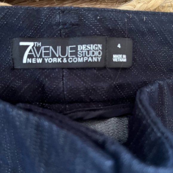 New York and Company - Picture 1 of 3